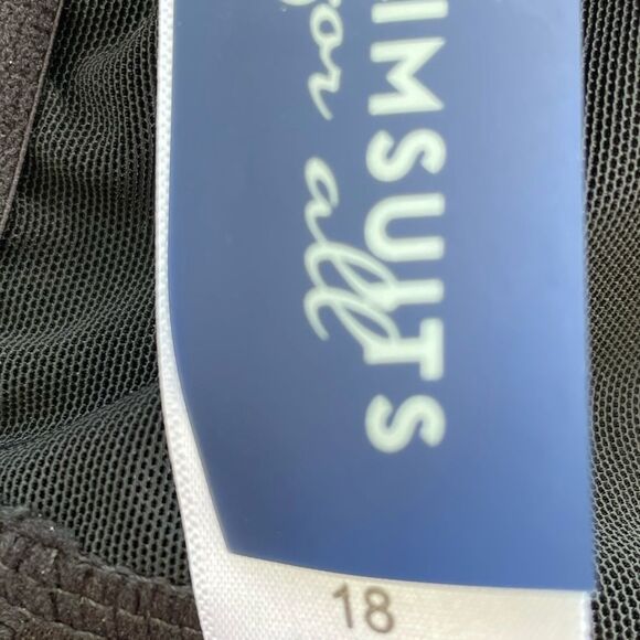 Swimwear for All Blouson Tankini Top - Picture 7 of 9